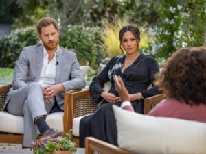 El-príncipe-Harry-y-Meghan-Markle-en-entrevista-con-Oprah-Winfrey.