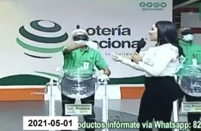 dfef8529-ciego-admite