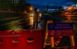 toque-de-queda-en-cabecera-puente-juan-bosch-en-dn-dl-ricardo-hernandez-23072020_16514015_20210531225555