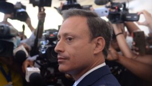 56555-60dc6ca1a4e58-1