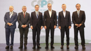 26102_1632863632_large