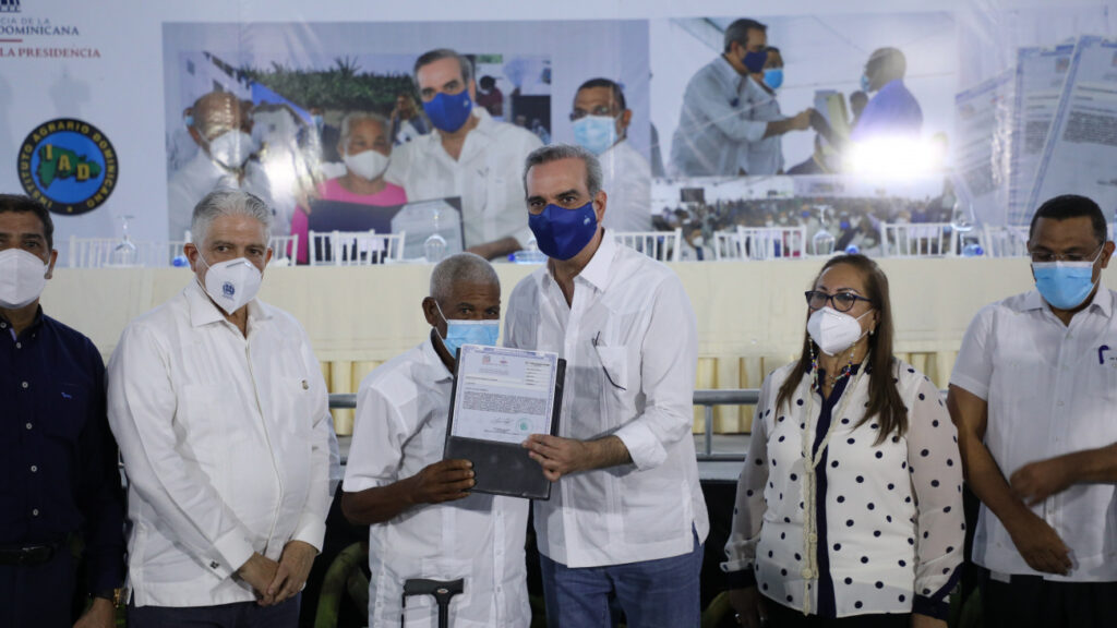 7049828D-B674-4C4A-A53B-8DC431D2A338