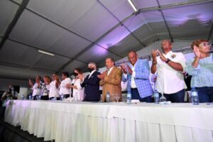 presidente-prd-juramenta-nueva-estructura-en-el-distrito-nacional