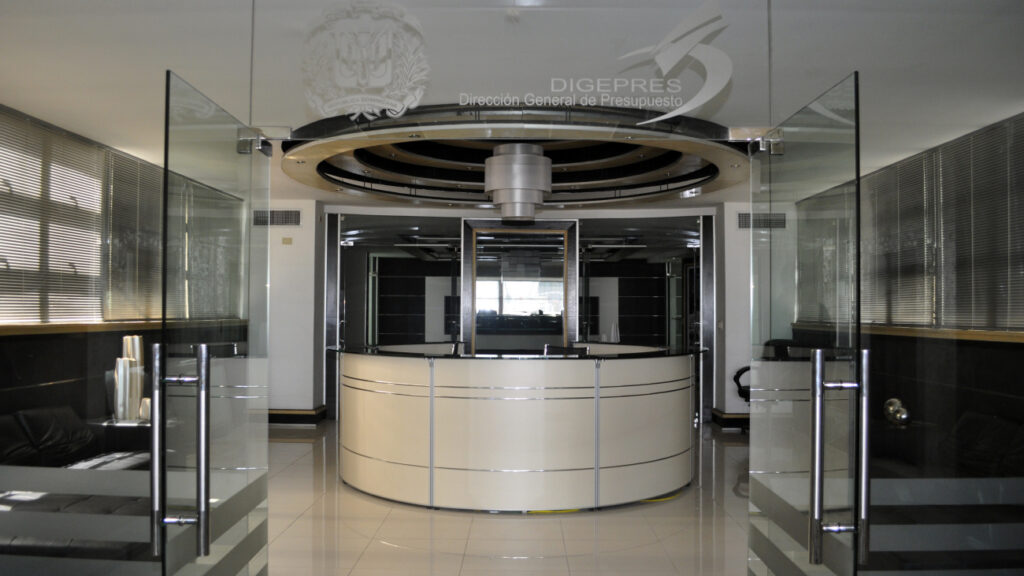 Fachada entrada principal DIGEPRES (1)