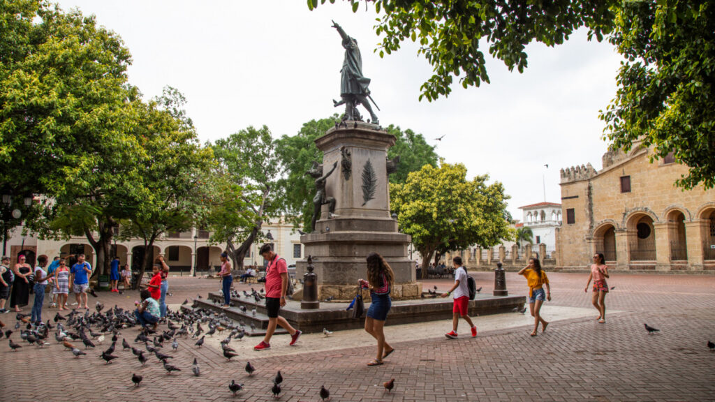 165547_1649680999_large