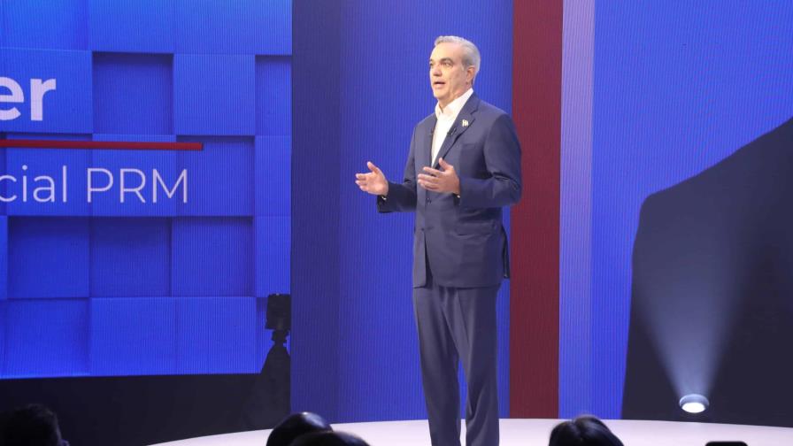 luis-abinader-realiza-encuentro-con-la-sociedad-civil-focus-0-0-896-504