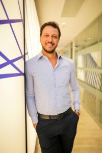 8b84085b-d559-4c27-9fe9-324774ff4418