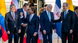 rss-efe90feff2942b3551ff87438893c3d664dfc939c21w-1-1