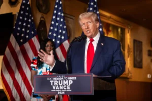 23election-live-trump-vegas-photo-jqmc-threeByTwoMediumAt2X