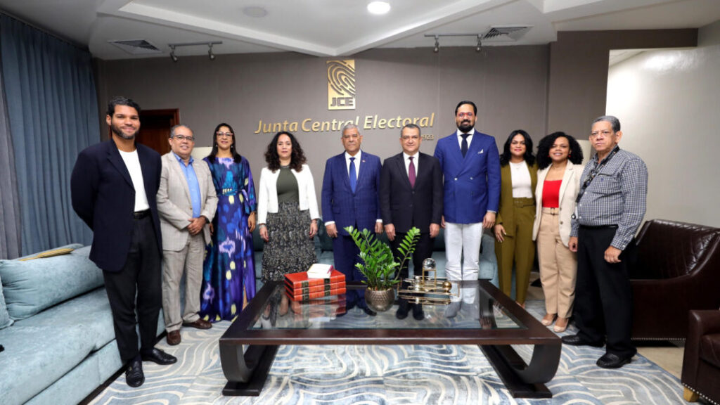 30ab8f0c-1361-453f-9244-4773e4abb262