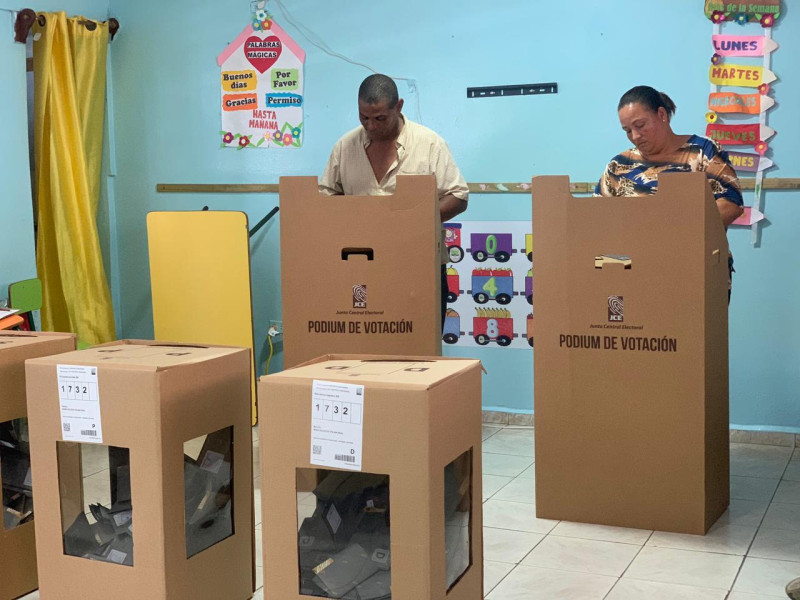 664a25156f085.r_d.498-820