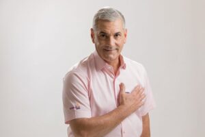 gonzalo-en-camisa