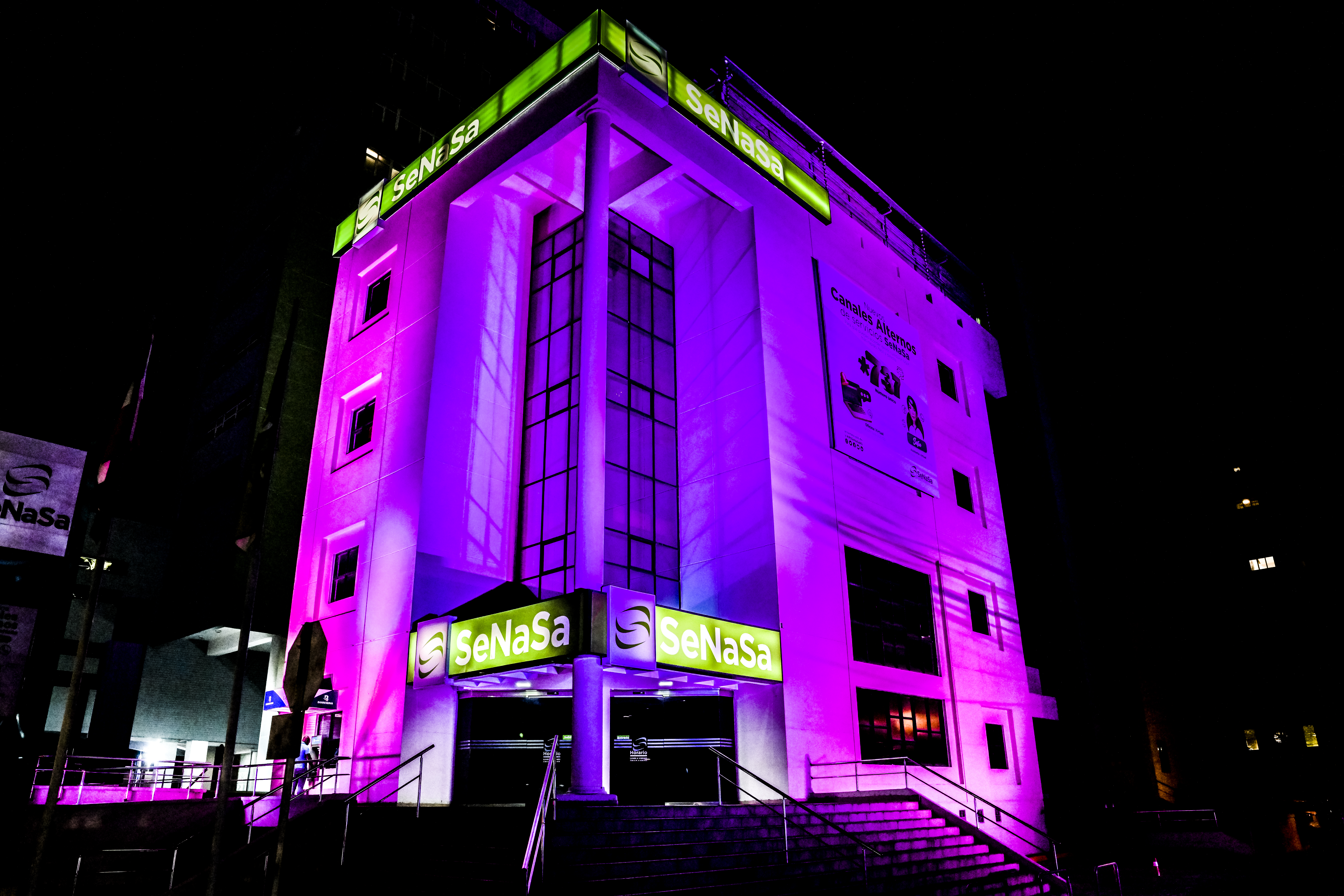 SeNaSa se viste de rosa