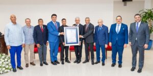 Post-de-Instagram-Feliz-Cumpleanos-Sencillo-Minimalista-Azul-1000-x-500-px-2024-11-28T151033.132