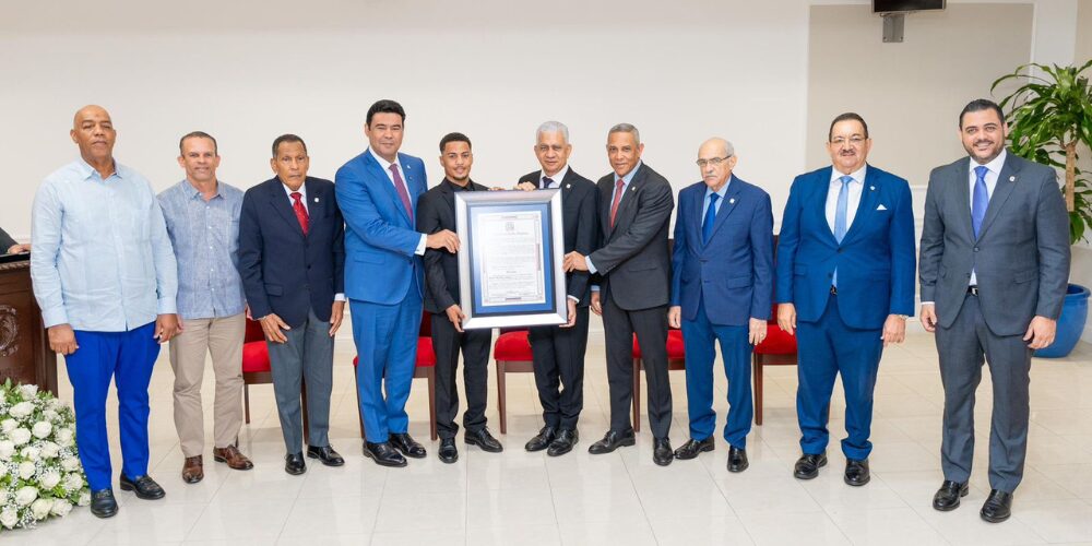 Post-de-Instagram-Feliz-Cumpleanos-Sencillo-Minimalista-Azul-1000-x-500-px-2024-11-28T151033.132