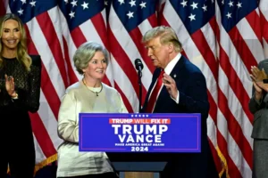 susie-wiles-y-trump-afp