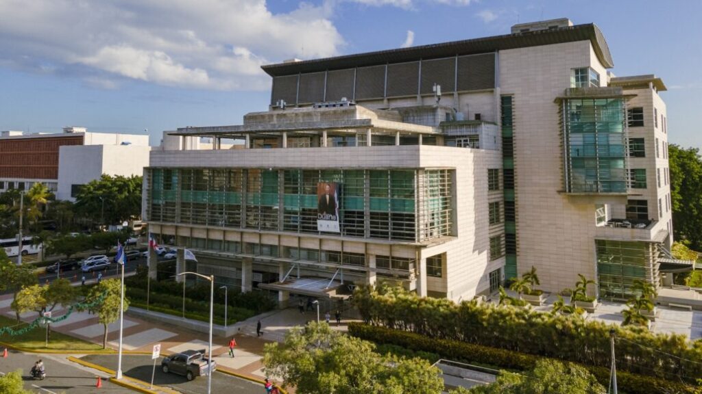 24-01-24-Fachada-PGR-bajante-Duarte-Mes-de-la-Patria_001