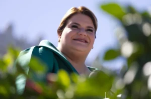 Jenniffer-Gonzalez1 (1)