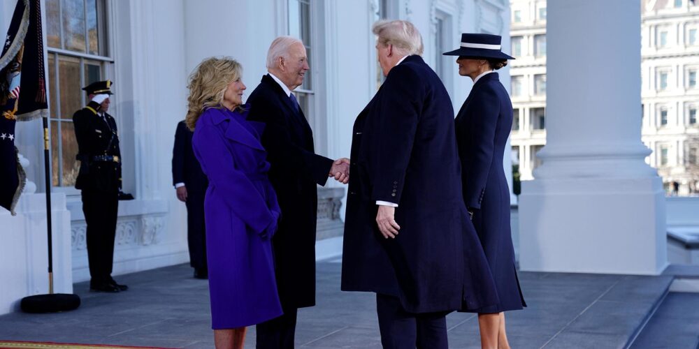 Post-de-Instagram-Feliz-Cumpleanos-Sencillo-Minimalista-Azul-1000-x-500-px-2025-01-20T120816.689