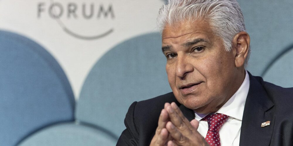 Post-de-Instagram-Feliz-Cumpleanos-Sencillo-Minimalista-Azul-1000-x-500-px-2025-01-22T091502.328