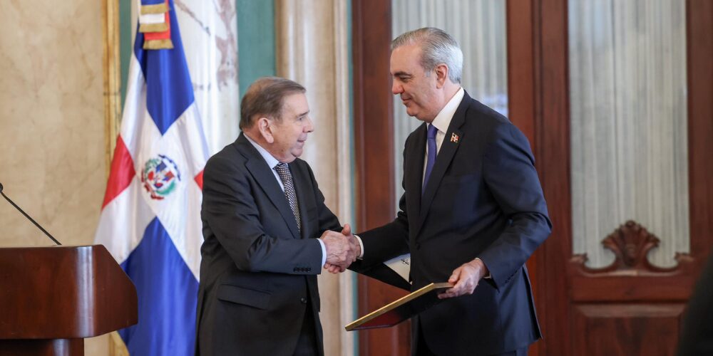 Post-de-Instagram-Feliz-Cumpleanos-Sencillo-Minimalista-Azul-1000-x-500-px-4-2