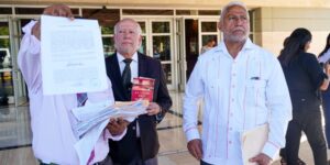 Post-de-Instagram-Feliz-Cumpleanos-Sencillo-Minimalista-Azul-1000-x-500-px-74