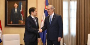 Post-de-Instagram-Feliz-Cumpleanos-Sencillo-Minimalista-Azul-1000-x-500-px-2025-02-07T112110.719