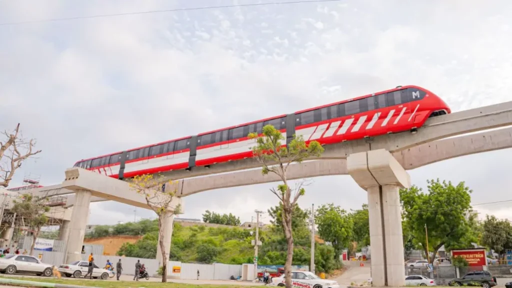 Monorriel-de-Santiago- (1)