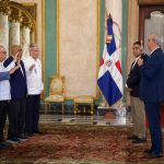 Presidente Abinader juramenta comisión de veeduría para supervisar obras deportivas financiadas con recursos recuperados de la corrupción