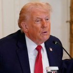 Trump extiende tregua con Irán pero mantiene bloqueo marítimo en Ormuz.