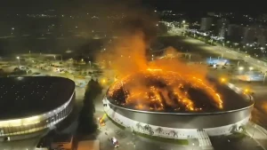 incendio_velodromo_parque_olimpico_rio_janeiro.jpg_1103262773