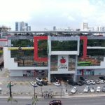 Fallece hombre tras caer de cuarto piso de Plaza Central