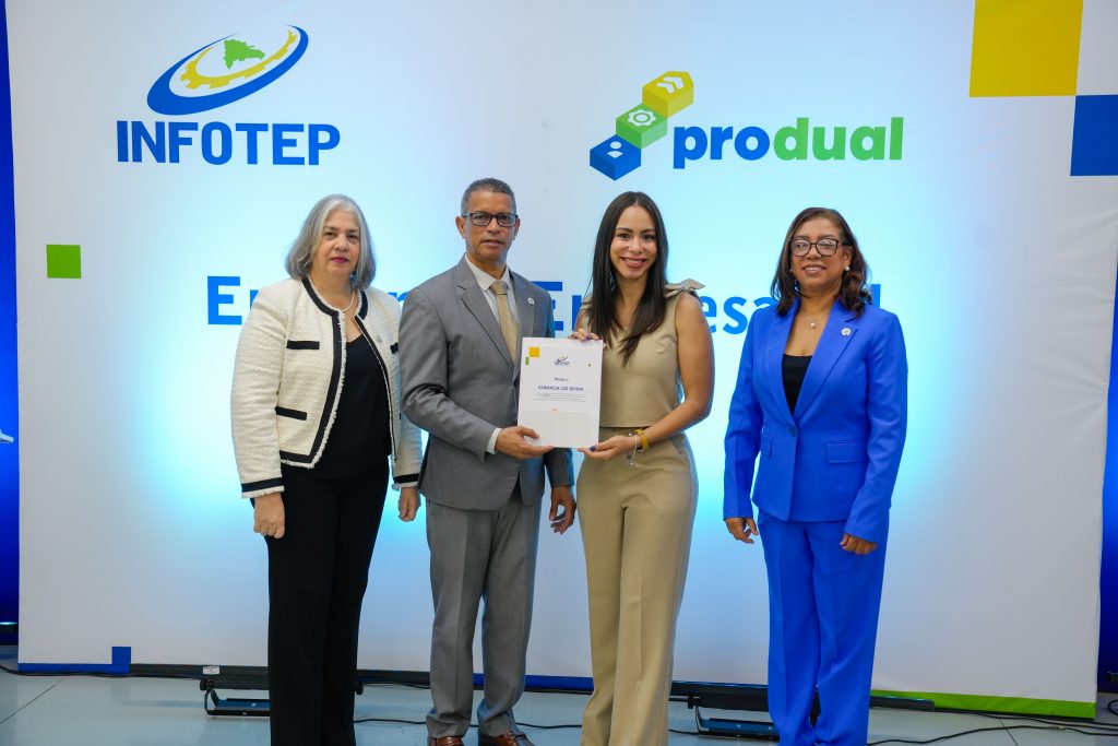 INFOTEP entrega certificados a empresas por apoyo al PRODUAL
