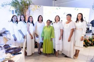 Ana Adelina Martínez, Ivette Baez, Nelly Rodríguez, Miguelina Bueno, Dra. Carmen Alicia Quijano de Aguilera, Karina Souffront, Rita Cabrera de Soriano y Lissette Genao