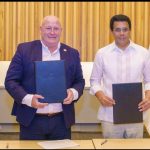 Transportistas, pieza clave del turismo: David Collado firma acuerdo con la ITF para fortalecer la movilidad turística sostenible.