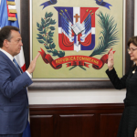 Raquel Peña juramenta a Víctor Bisonó como nuevo canciller de la República Dominicana