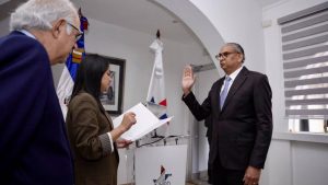 Ministra Raful  juramenta a José