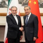 China insta a Irán y Estados Unidos a retomar acuerdo de paz y reabrir el estrecho de Ormuz