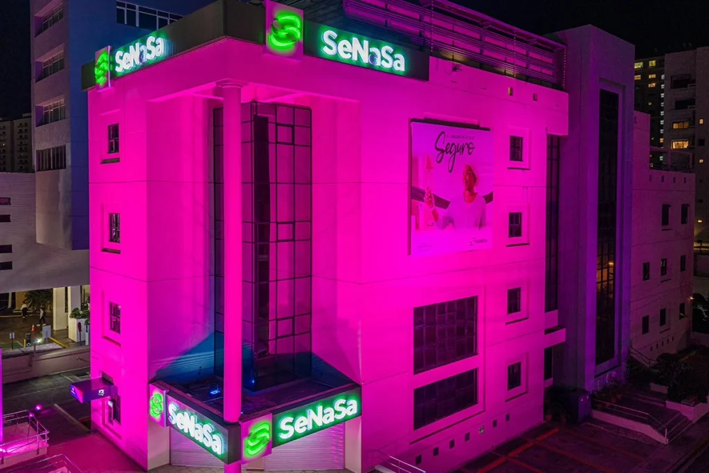 Fachada-rosa